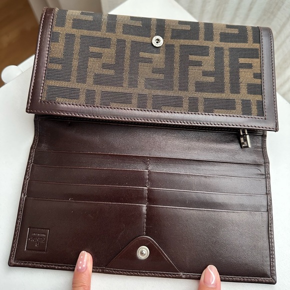 Fendi Long Wallet - Picture 7 of 12